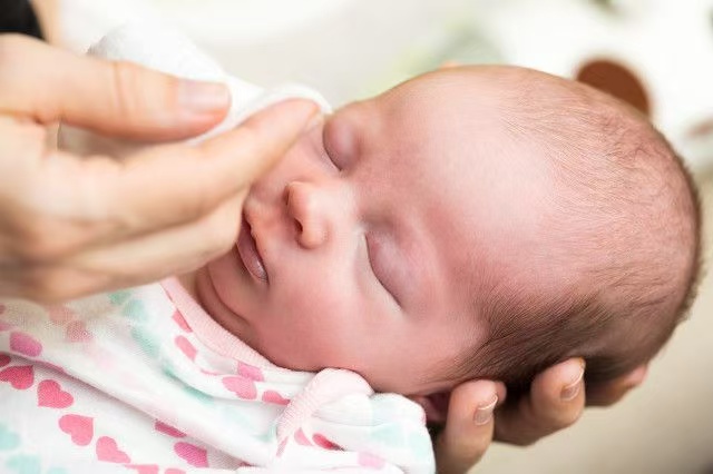 兒科醫(yī)生分享：教你一眼識別新生兒異常的5大表現(xiàn)！