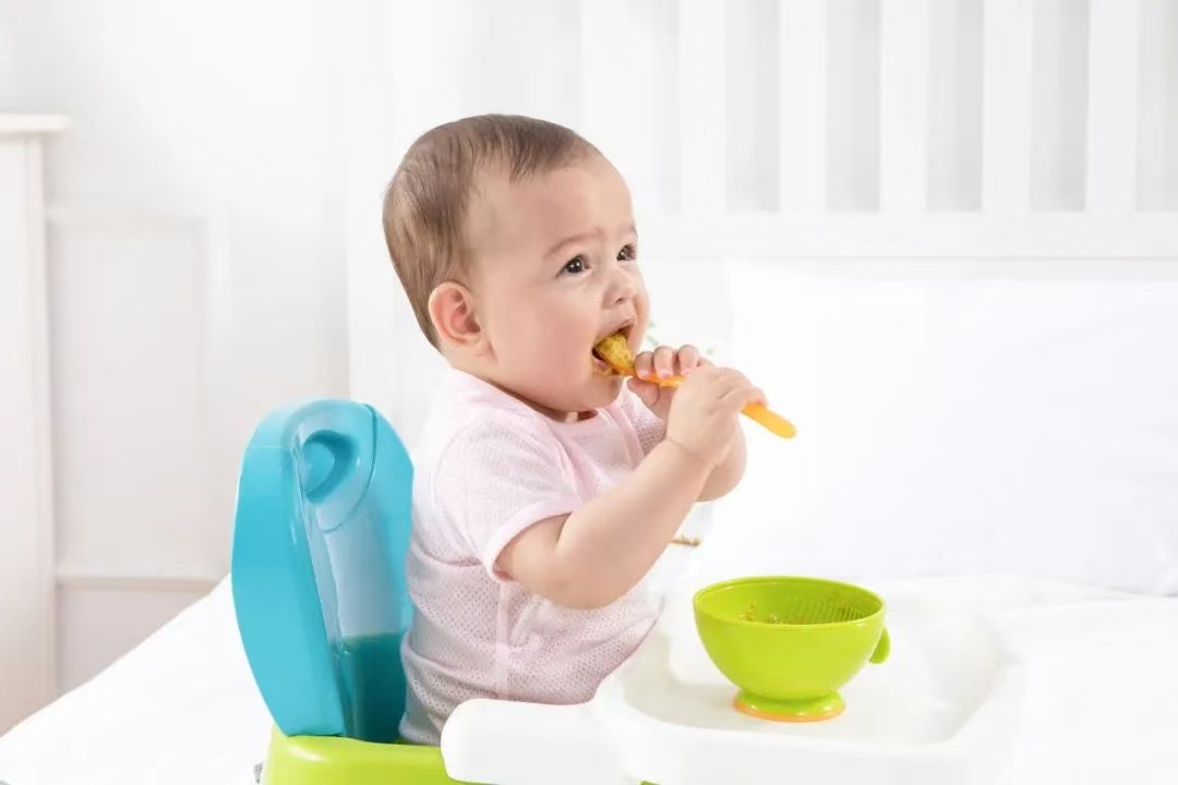 寶寶什么時(shí)候可以吃肉？怎么吃更容易吸收？這份肉類輔食添加指南太實(shí)用了！